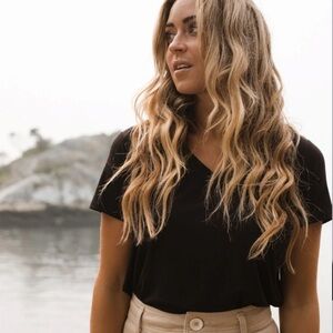 Jackson Rowe | Girlfriend | Tee | BLK